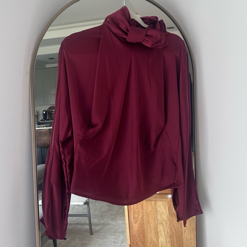 Zara Elegant Burgundy Women's Top with Bow Detail